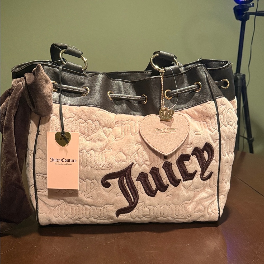 Juicy Couture Cream and Brown daydreamer bag